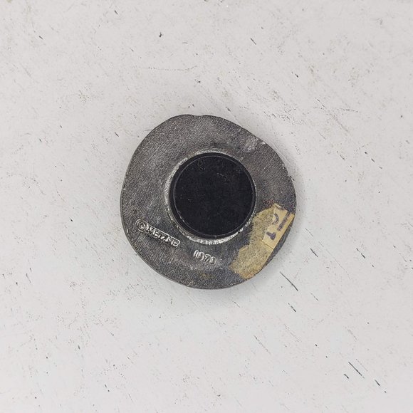 Metzke Pewter Sand Dollar Magnet Fridge Kitchen 1979 - Picture 2 of 4